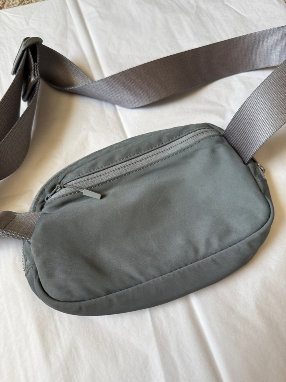 Lululemon EveryWhere Belt Bag Gray - Picture 4 of 7